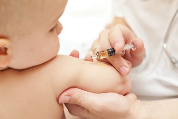 Escasez de la vacuna de la meningitis hasta junio de 2016