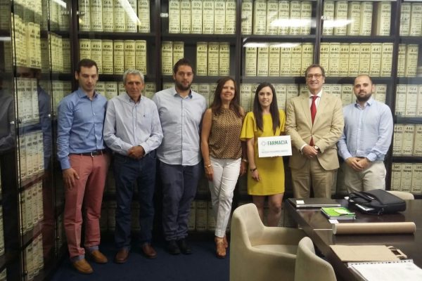 FarmaQuatrium gestiona el cambio de titularidad de una oficina de farmacia en Madrid