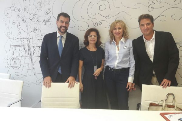 FarmaQuatrium gestiona un cambio de titularidad en Murcia