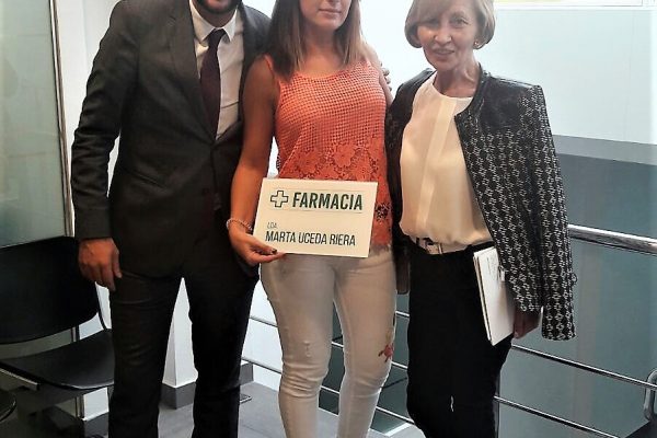 FarmaQuatrium gestiona un cambio de titularidad en Benidorm