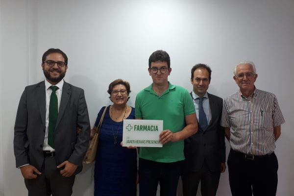 Javier Hervás nuevo titular de farmacia en Mislata, Valencia
