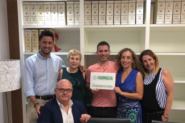Patricio Martos Senent estrena titularidad de farmacia en Barcelona