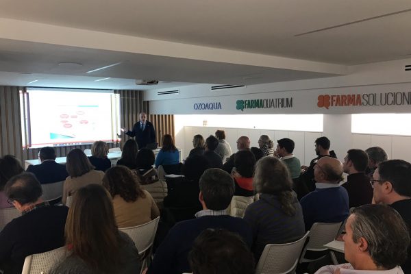 APEFA aborda las claves para el buen cumplimiento de la legislación vigente en las farmacias en Alicante