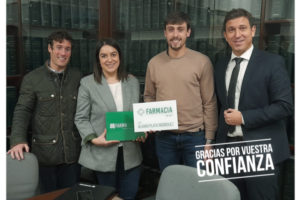 Novedades Farmacia: Álvaro Plata alcanza su primera farmacia ¡Felicidades!