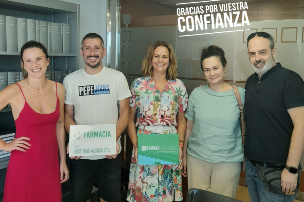 Día muy especial para José Juan Alonso, se convierte en titular de farmacia en Icod de los Vinos