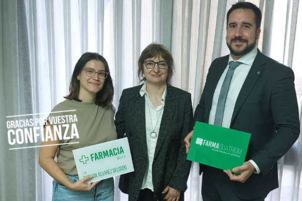 Patricia Álvarez se estrena como titular de farmacia en O Barco de Valdeorras