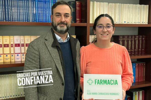 Alba estrena titularidad de farmacia en Ocaña
