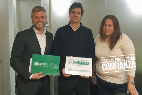 Agustín Villanueva, titular de farmacia en Valencia