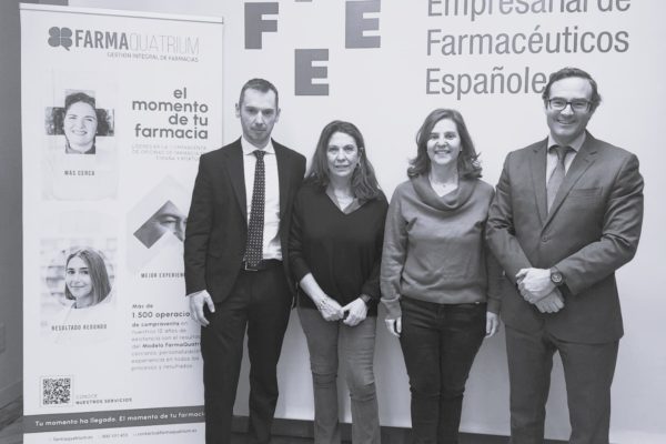 Éxito de ‘Hablemos de Farmacia’ formación con las claves financieras y fiscales para alcanzar la farmacia perfecta