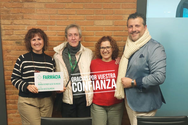 Esther y Alicia, nuevas titulares de farmacia en Barcelona