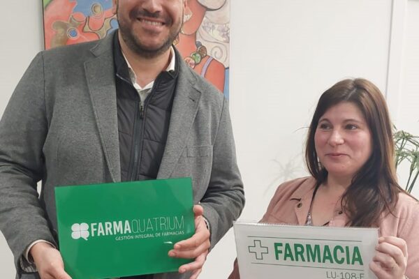 Nueva titular de Farmacia en A Pontenova, Marta Bouzas