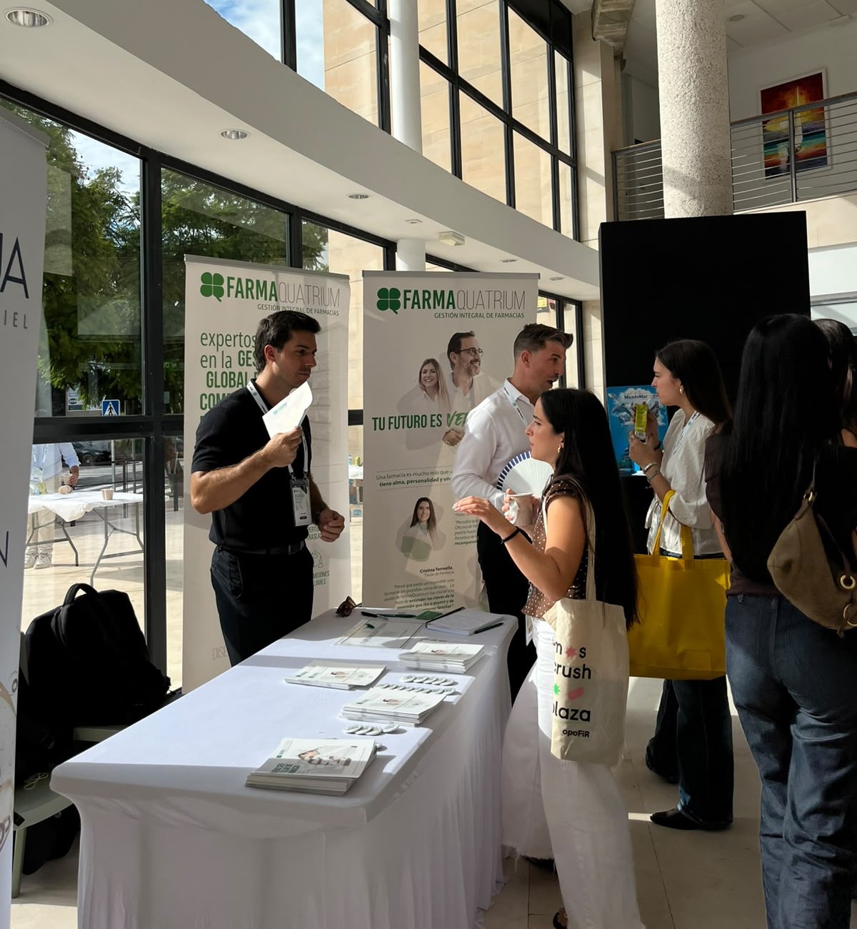 261020 CEFA Stand cefa-farmacia-alicante-farmaquatrium